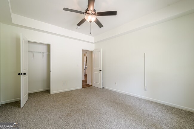 Building Photo - 90 Cerro St SW