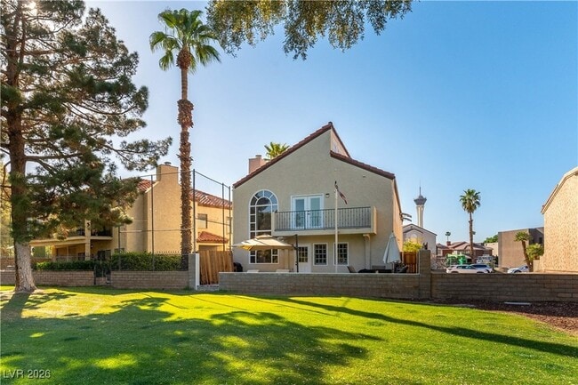 Building Photo - 2845 Queens Courtyard Dr