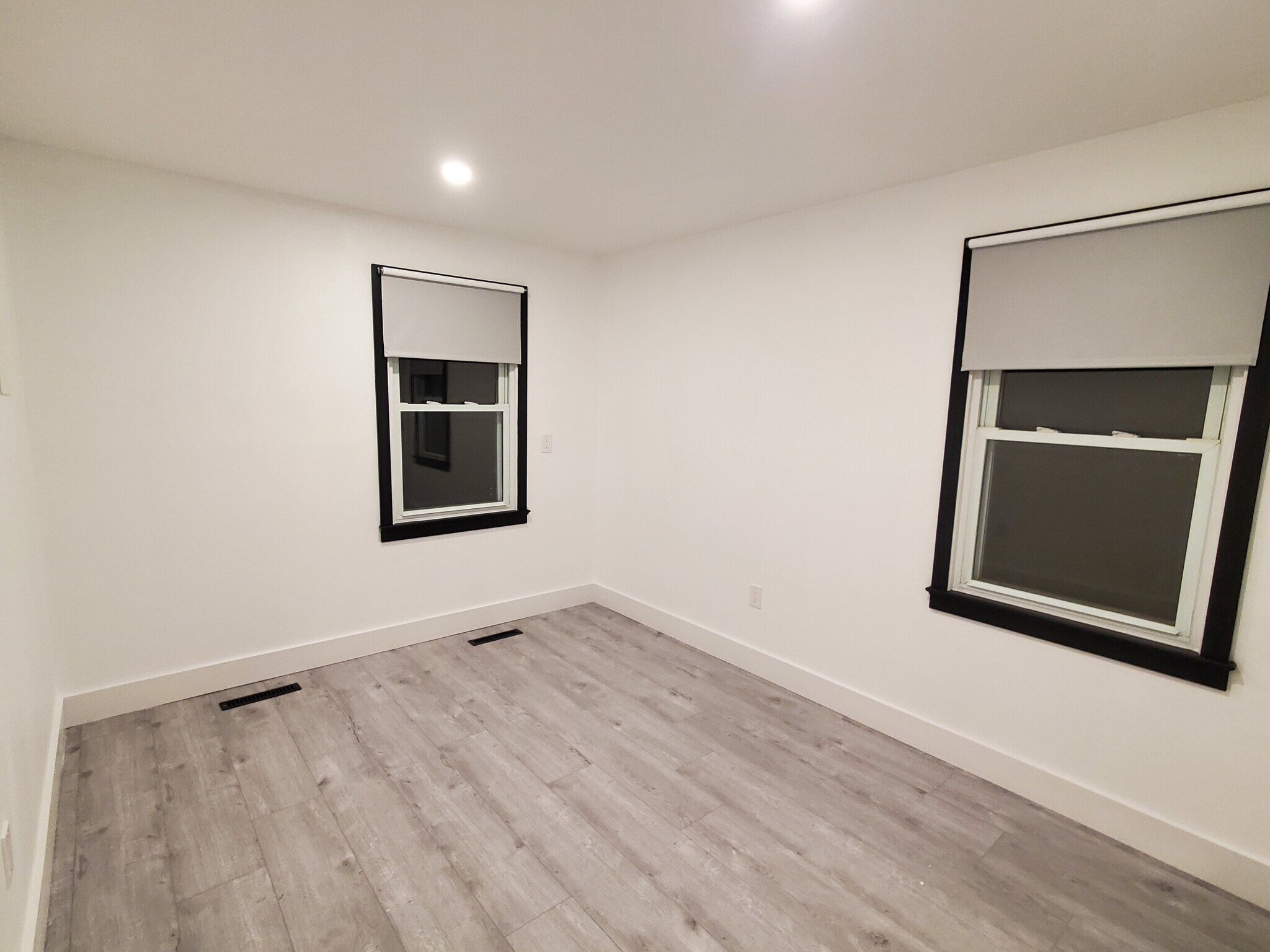 Building Photo - 1260 Dogwood Rd