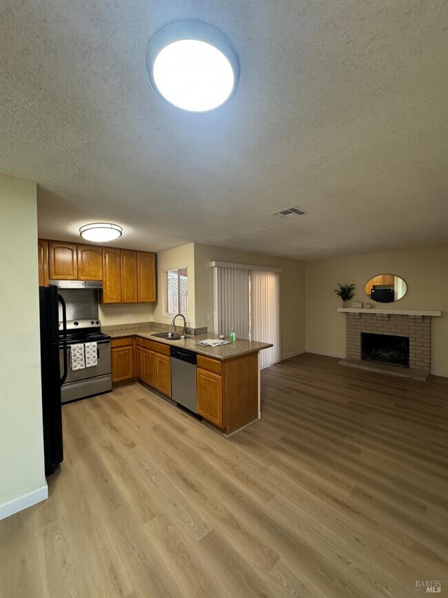 Building Photo - 120 Merrimac Ct