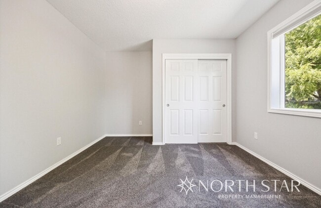 Building Photo - 11591 SW Cole Ln