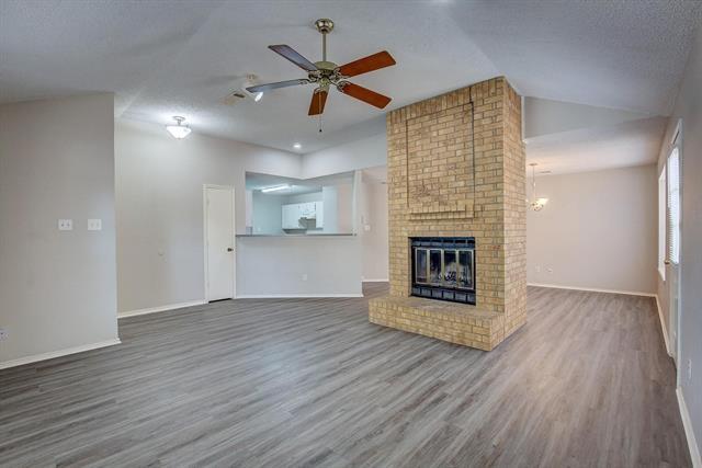 Building Photo - 406 Valley Spring Dr