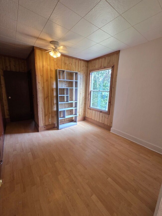 Building Photo - 125 S Cambrian Ave