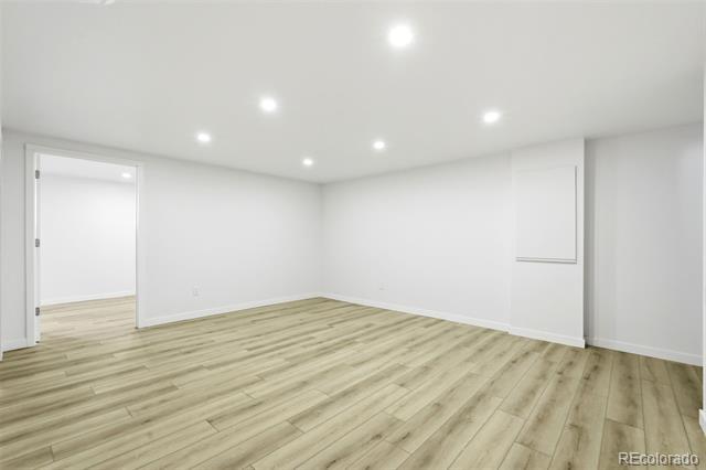 Building Photo - 6752 S Dahlia Ct