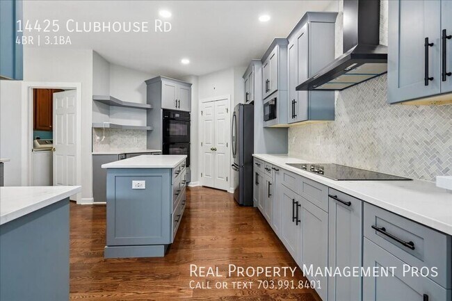 Building Photo - 14425 Clubhouse Rd