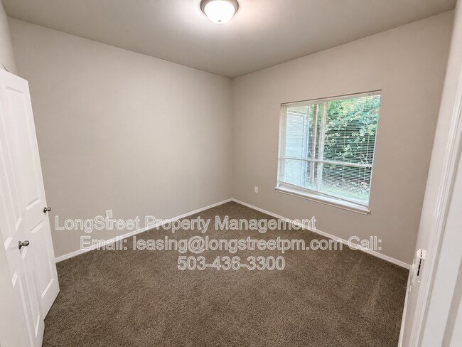 Building Photo - 3655 Pleasant View Dr NE
