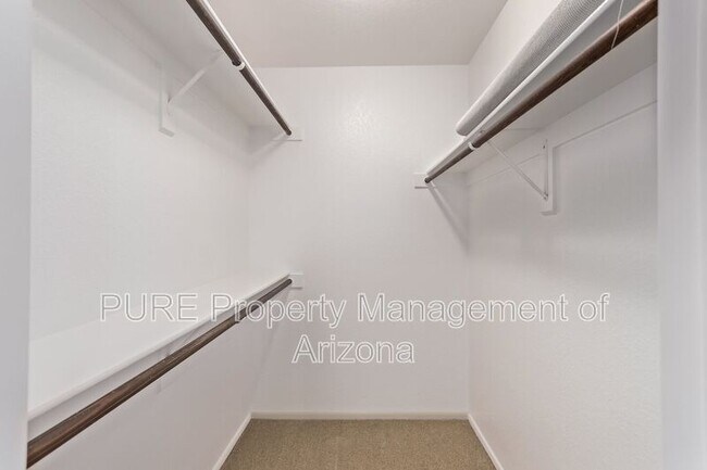 Building Photo - 8625 E Belleview Pl