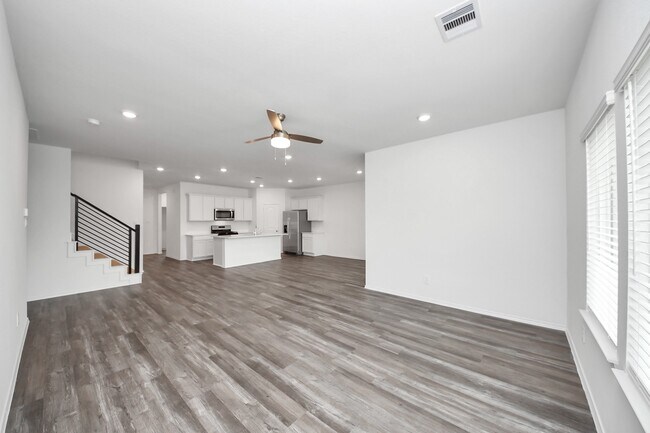 Building Photo - 6127 Ginevra Summers Dr