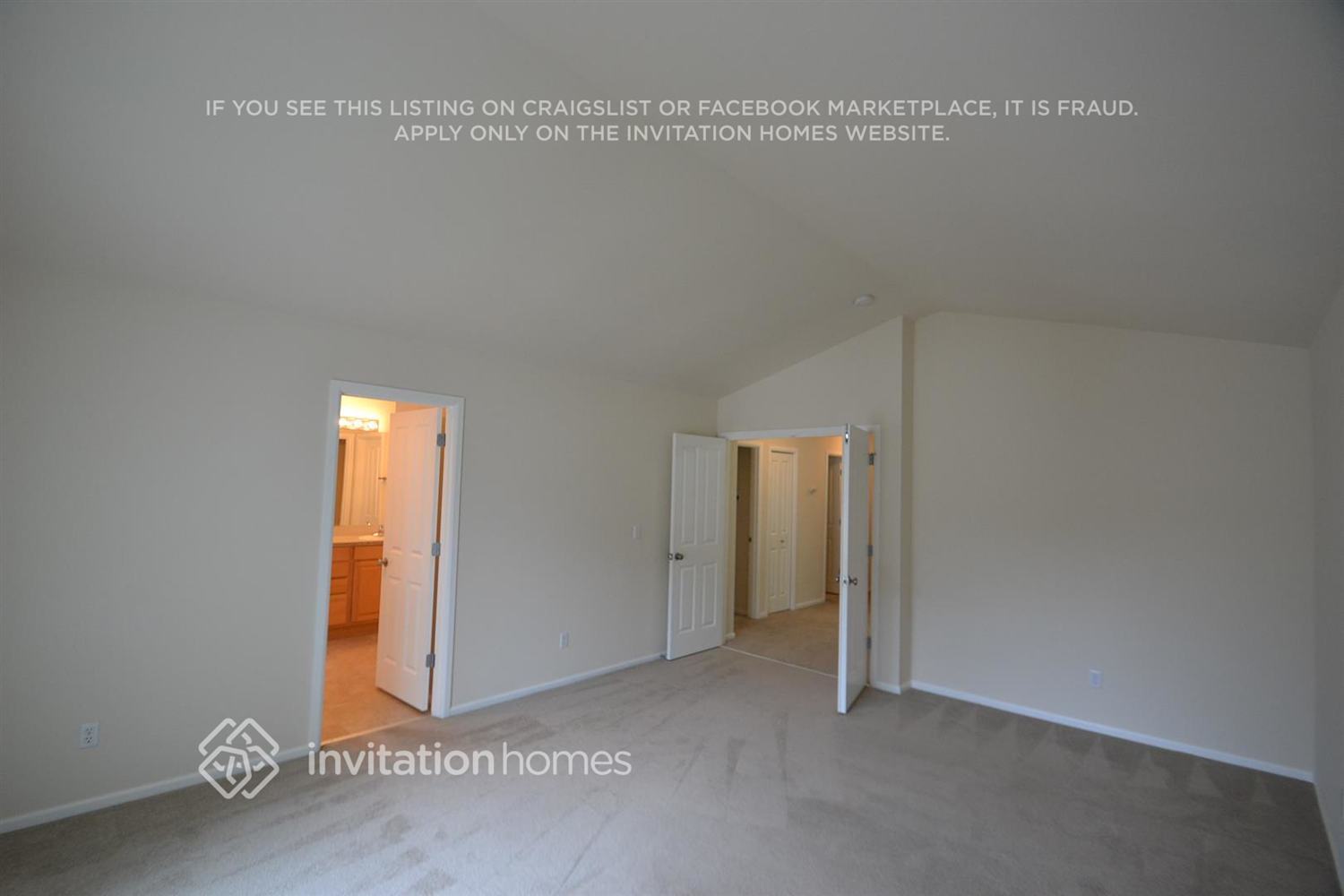 Building Photo - 6206 Park St E