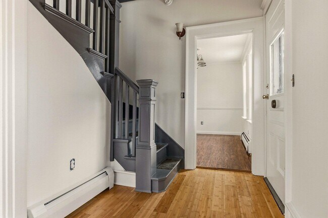 Building Photo - 72 Union St