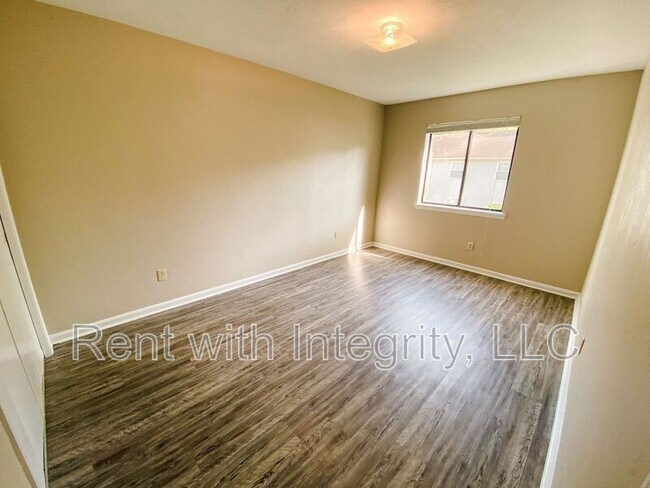 Building Photo - 1445 Willow Bend Way