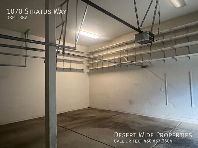 Building Photo - 1070 Stratus Way