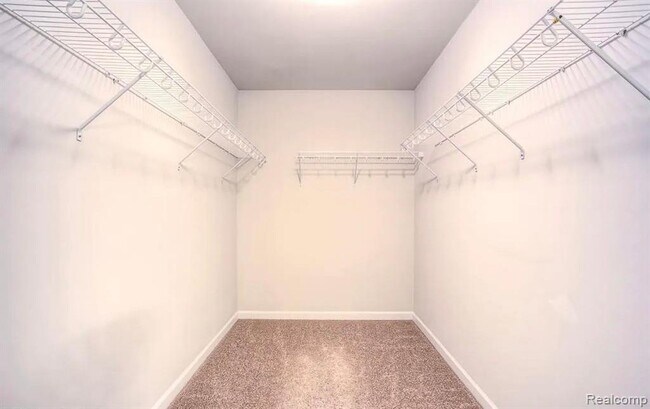 Building Photo - 29845 Macintosh Ln