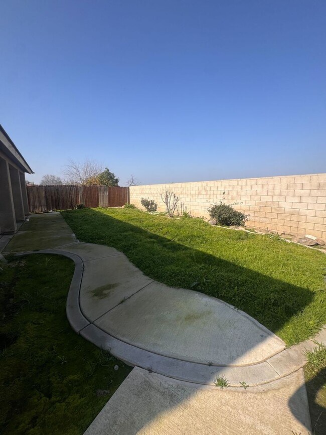 Building Photo - Available Now