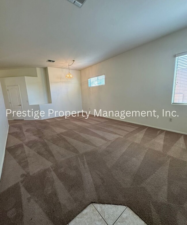 Building Photo - 3/2 Spacious Vail Home, Must See!