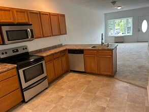Building Photo - 91 Trinity Cir