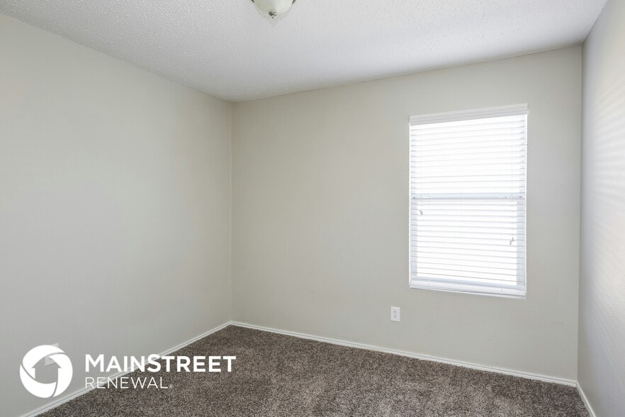 Building Photo - 2613 Mitchell Ln