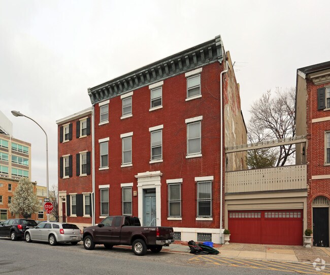 Primary Photo - 427 Vine Street