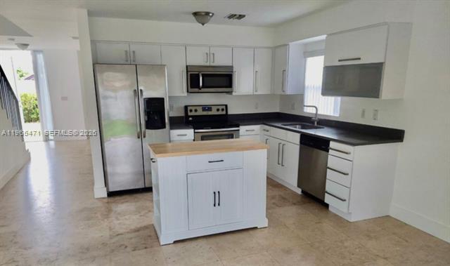 Building Photo - 2772 SW 31st Ct