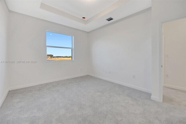 Building Photo - 2574 SE 25th Ct