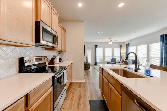 Building Photo - 2839 Fox River Dr