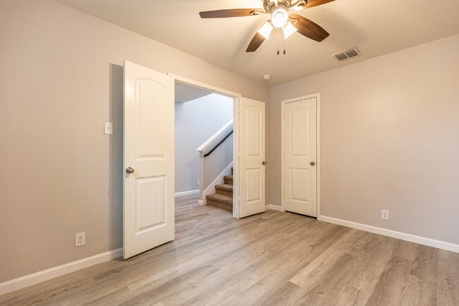 Building Photo - 6414 Dynamic Sound