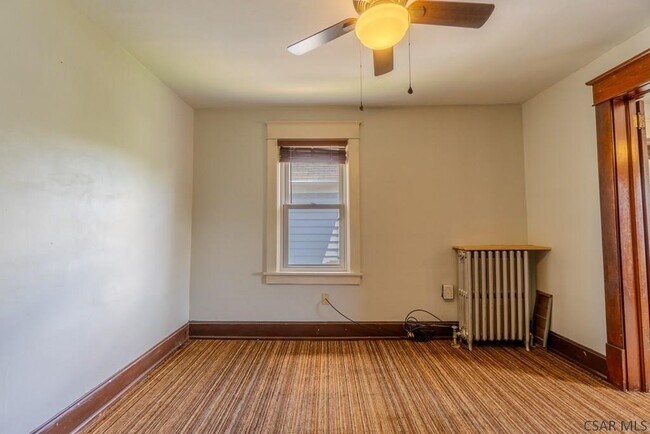 Building Photo - 222 Strayer St