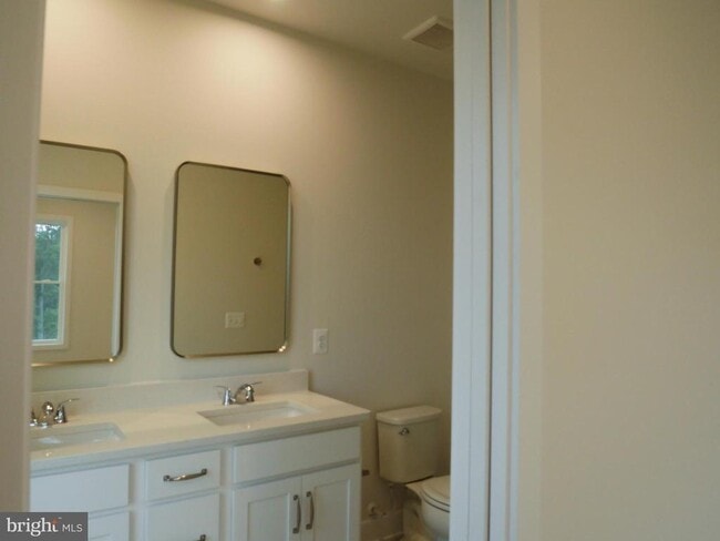 Building Photo - 120 Galaxy Pl