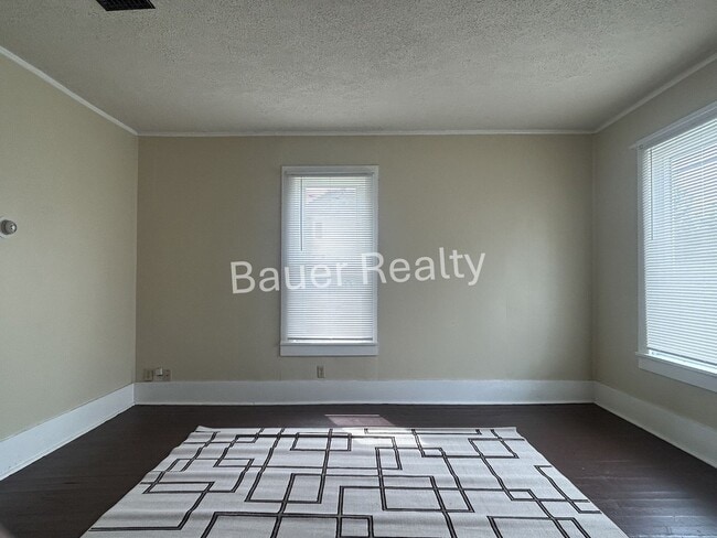 Building Photo - Affordable Two Bedroom