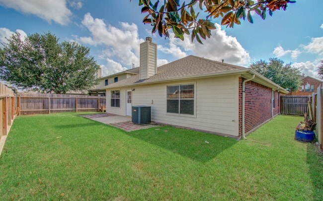 Building Photo - 5010 Brower Crest Dr