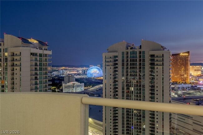 Building Photo - 2777 Paradise Rd