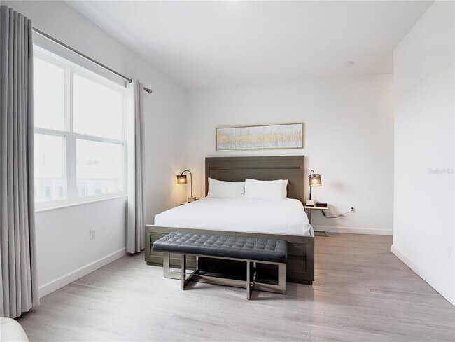 Building Photo - 332 Famagusta Dr