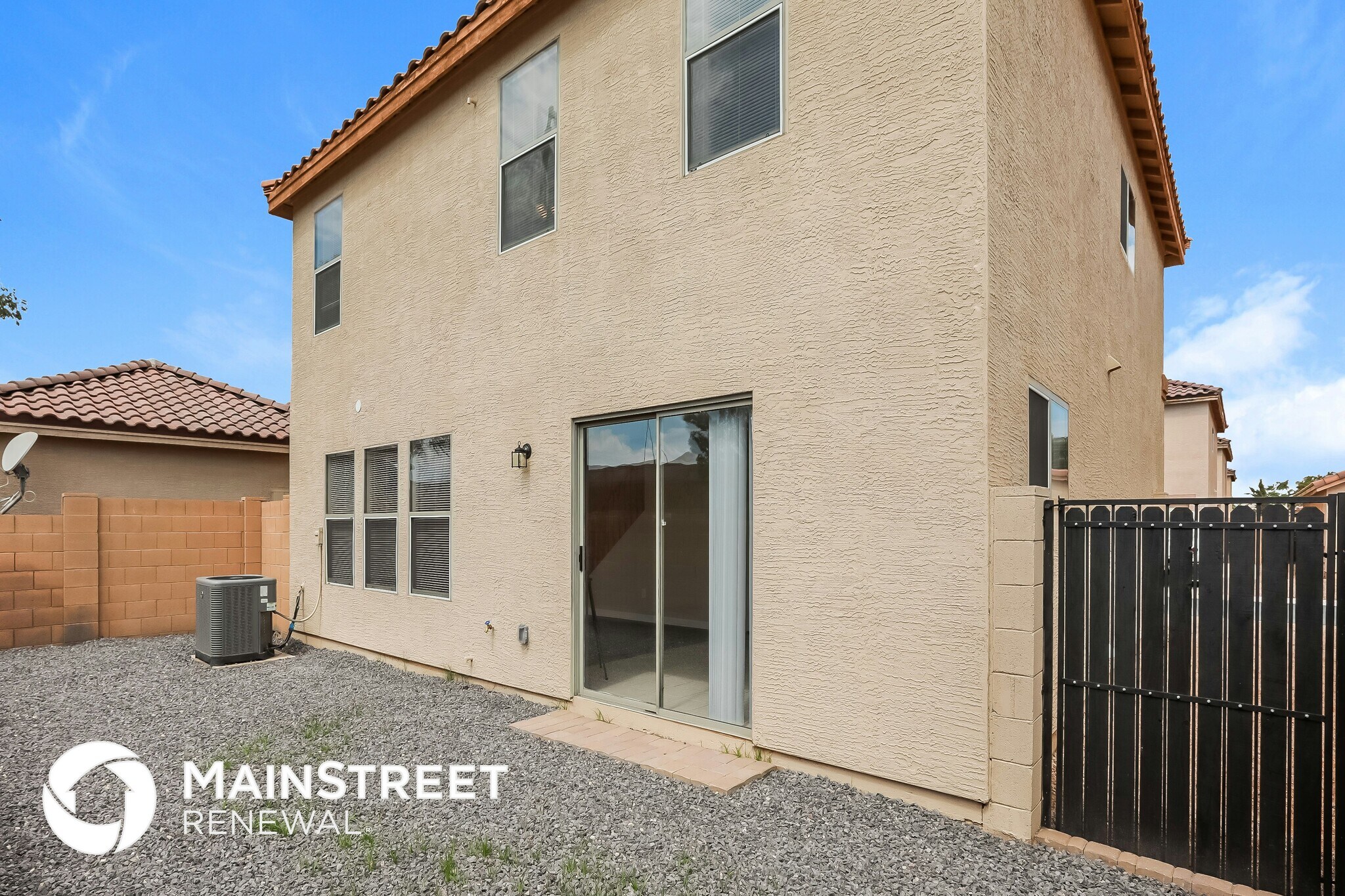 Building Photo - 1566 S Danielson Way