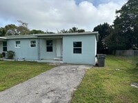 Building Photo - Sunrise Dr. Duplex