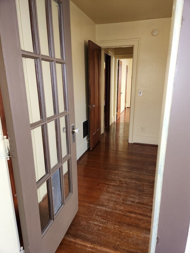 Building Photo - 108/110 Shelter Street