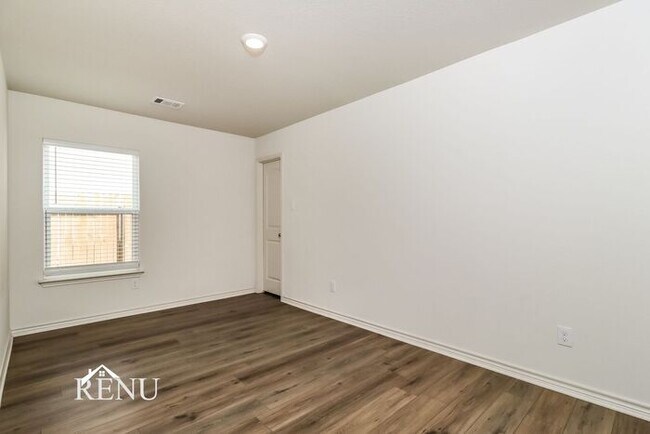 Building Photo - Coming Soon!