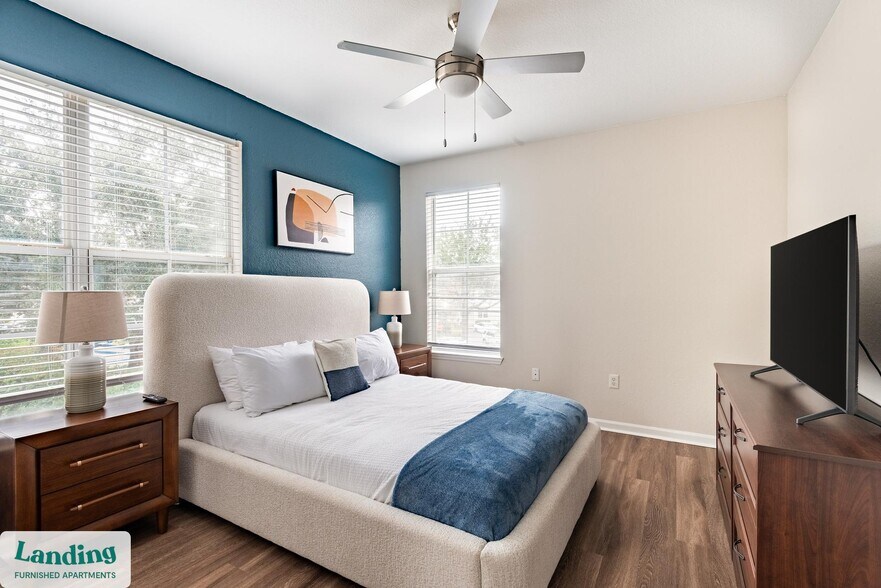 Building Photo - 2801 Biltmore Park Dr