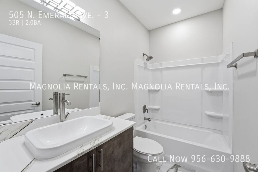 Building Photo - 505 N Emerald Ave