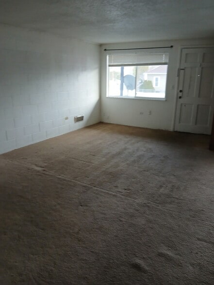 Building Photo - 1051 S 4th Ave