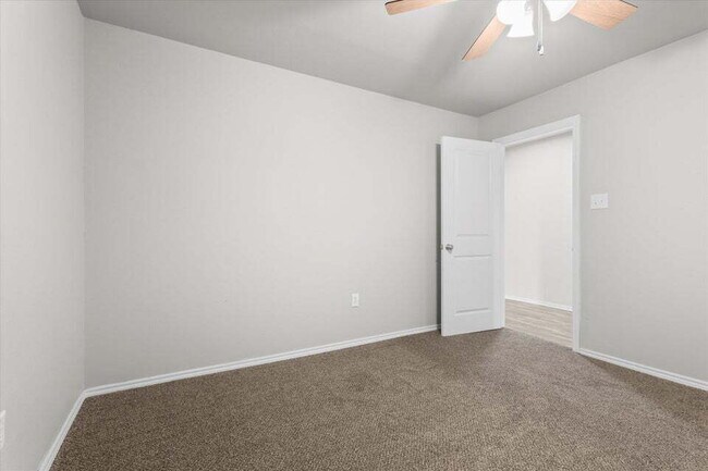 Building Photo - Extra spacious brick home in New Home, TX