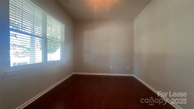 Building Photo - 2709 Southern Trace Dr