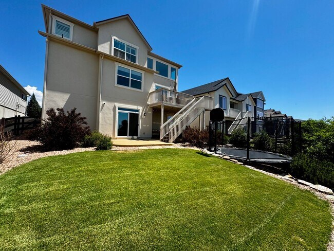 Building Photo - Stunning 5 Bedroom Home in Cordera with access to Community center with pool