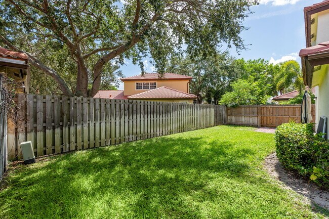 Building Photo - 12210 Dartmoor Dr