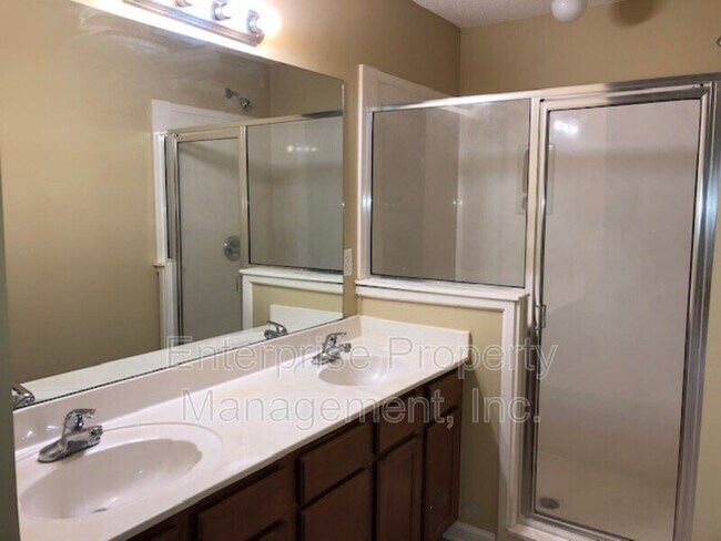 Building Photo - 6833 Kamali Ave