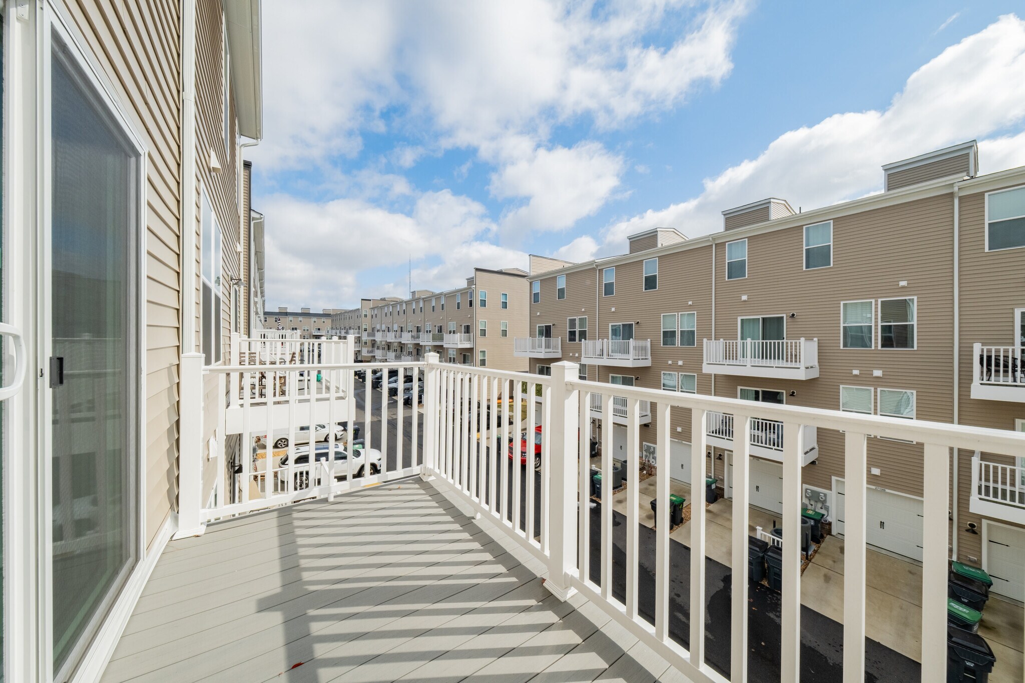 Building Photo - 2707 Acadia Dr