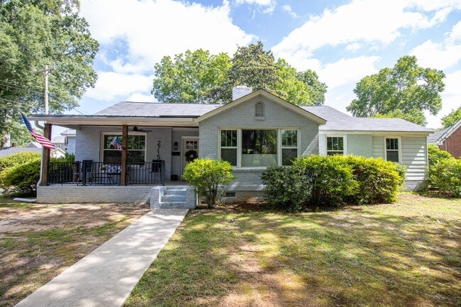 Building Photo - 2715 Kiawah Ave