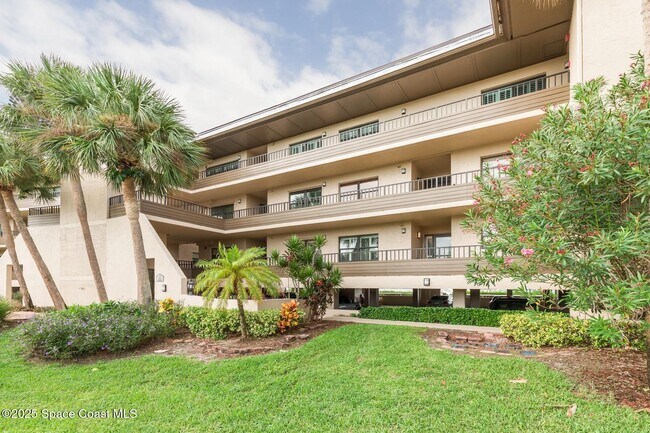 Building Photo - 18 Marina Isles Blvd
