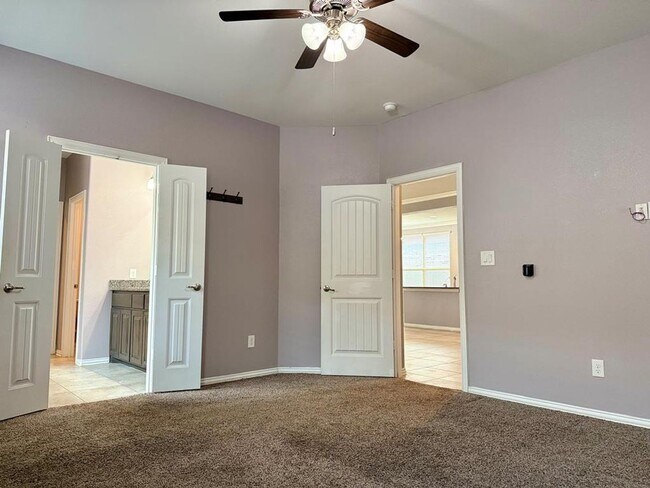Building Photo - Home for Rent