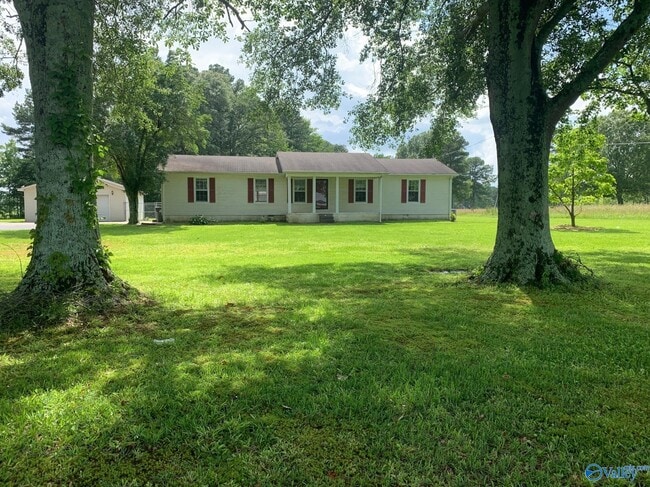 Primary Photo - 19333 Edgewood Rd