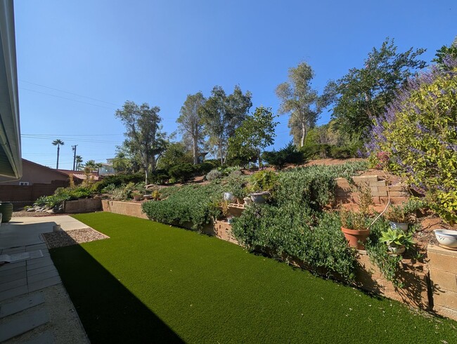 Building Photo - Great 3 Bedroom Ranch Style Home in North ...